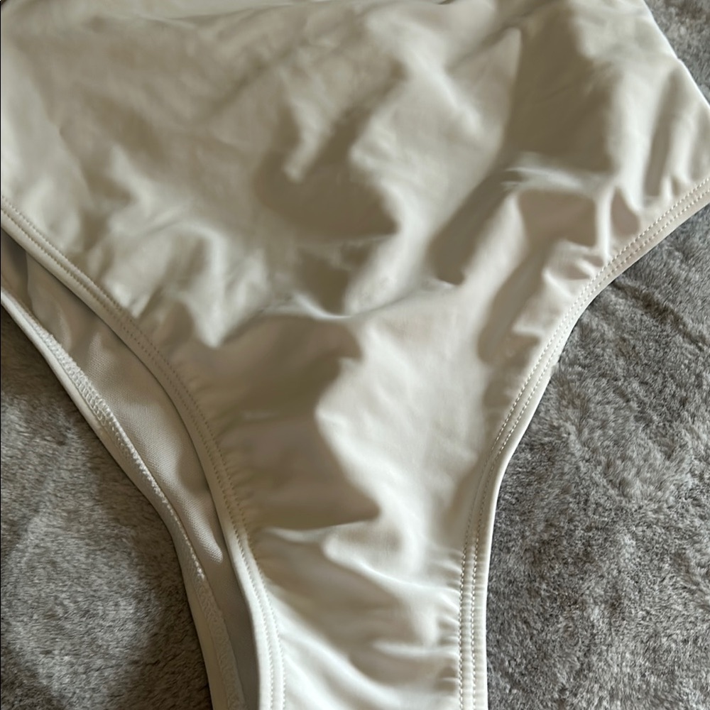 SHEIN White Halter One Piece Swimsuit - Picture 6 of 9